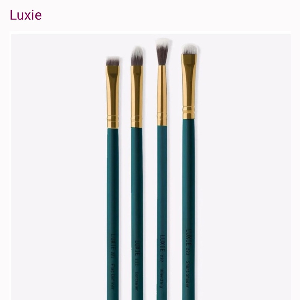 NIB Luxor Enchanted Eye makeup Brush Set